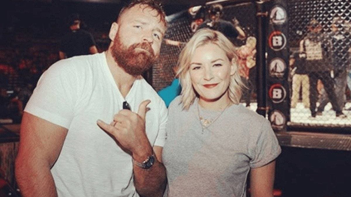 5 Wrestling Couples Who Work For Rival Promotions