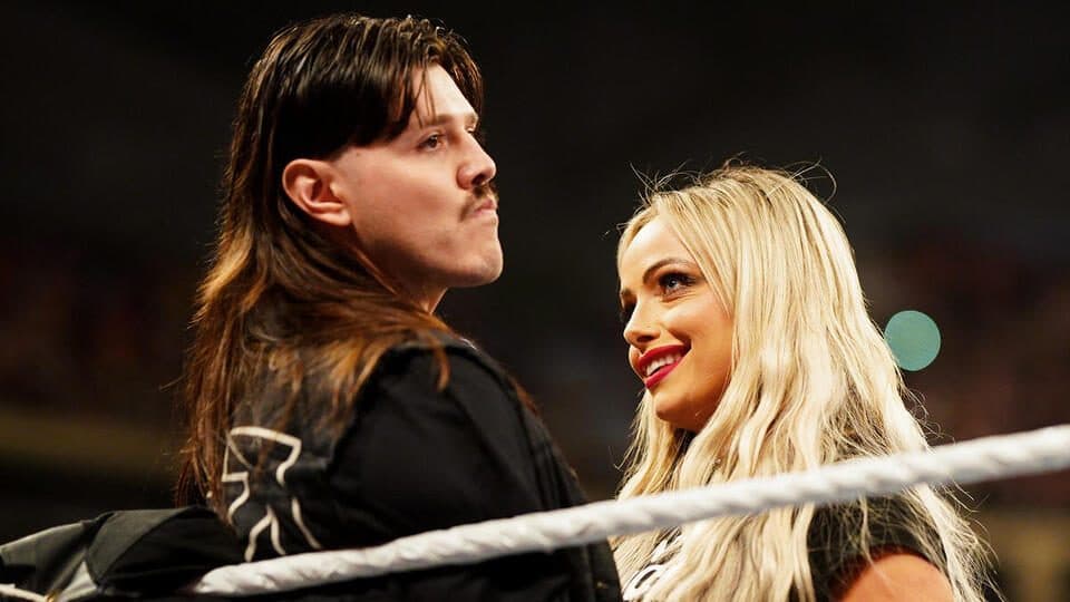 Dominik Mysterio Has Frustrated Reaction to Liv Morgan’s Attention Before Deleting Tweet