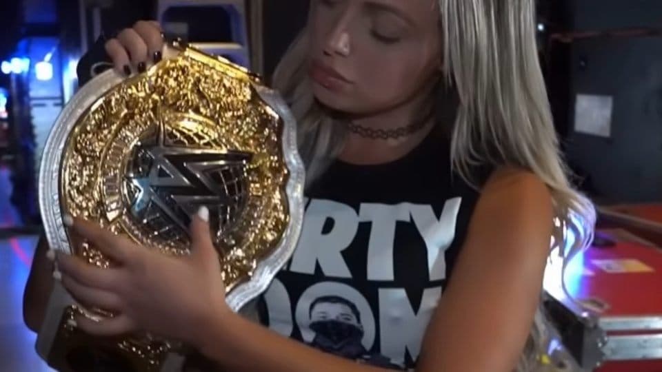 Dominik Mysterio Approves Liv Morgan Wearing His T-Shirt