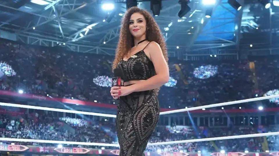 Samantha Irvin Blacks Out Her Social Media Profiles