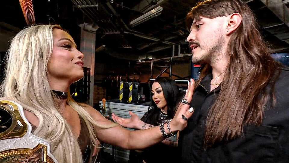 Liv Morgan Returns on WWE RAW; Confronts Roxanne Perez