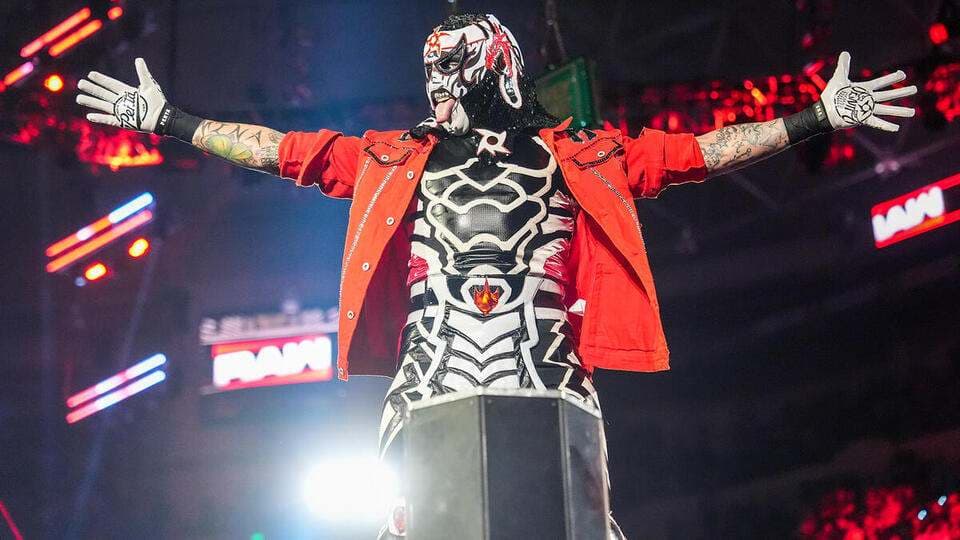 Penta Qualifies for Men’s Money in the Bank Match Following Interference From El Hijo Del Vikingo on WWE RAW