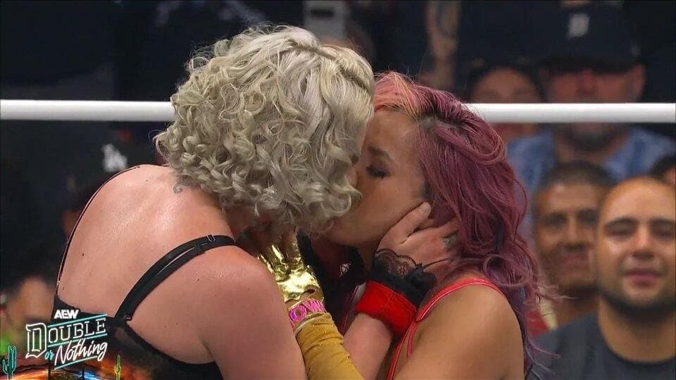 Toni Storm Retains AEW Women’s Title at Double or Nothing, Locks Lips With Mina Shirakawa