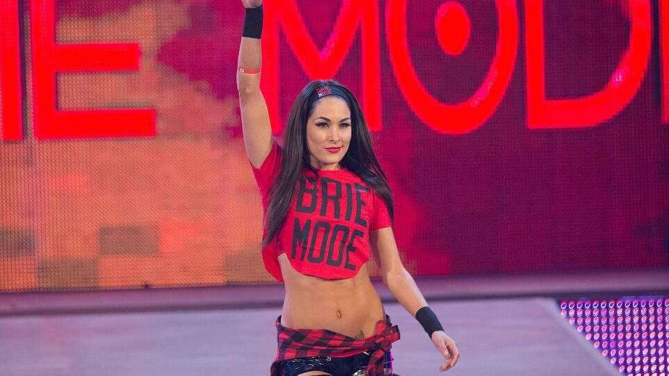 Brie Bella in Talks With WWE to Return for Evolution 2