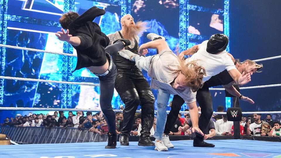WWE Tag Team Championship Match Ends in Mass Brawl on SmackDown